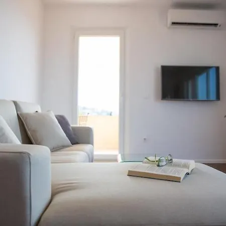 Apartment Nina - Two-bedroom With Balcony And Sea View Ora Ac *