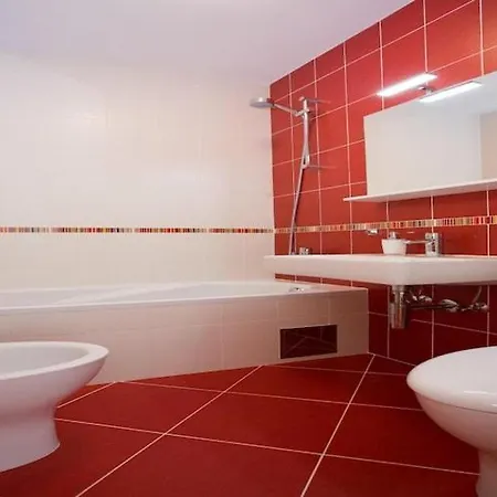 Nina - Two-bedroom With Balcony And Sea View Ora Ac Apartment