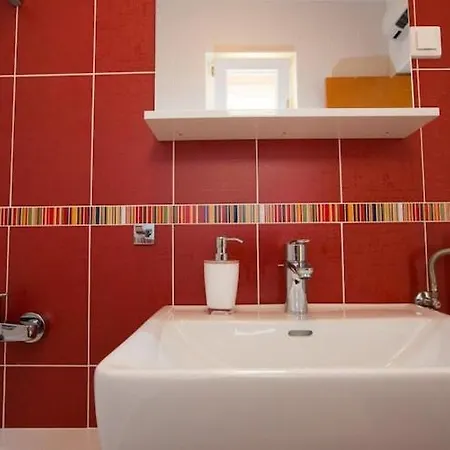 Nina - Two-bedroom With Balcony And Sea View Ora Ac