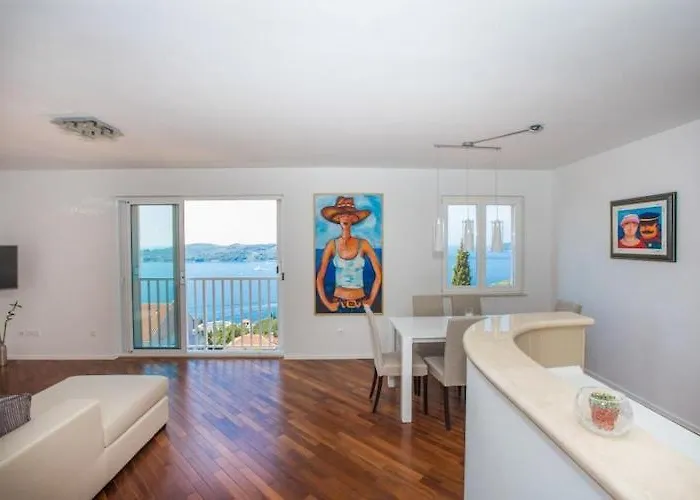 Nina - Two-bedroom With Balcony And Sea View Ora Ac Appartement Orasac