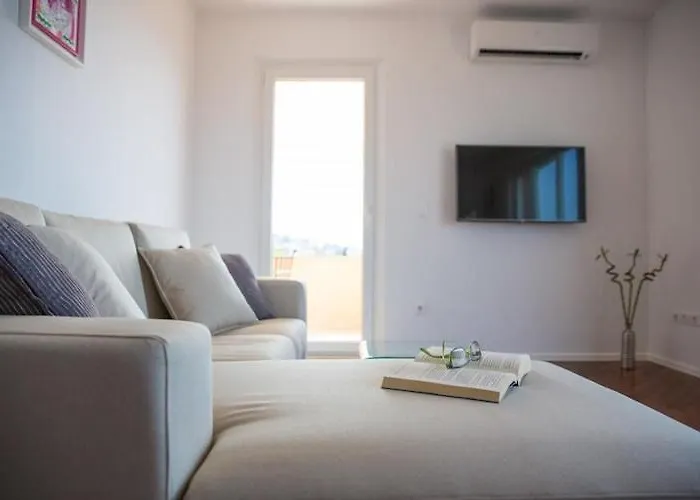 Appartement Nina - Two-bedroom With Balcony And Sea View Ora Ac *