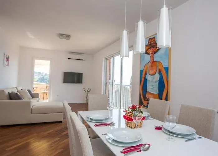 Appartement Nina - Two-bedroom With Balcony And Sea View Ora Ac Orasac
