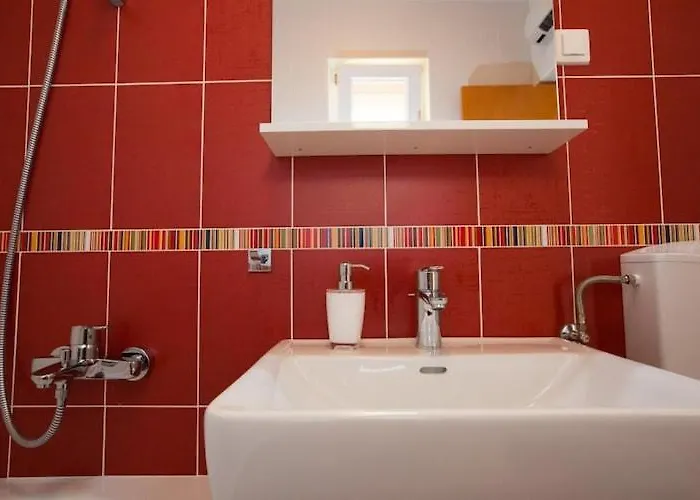 Nina - Two-bedroom With Balcony And Sea View Ora Ac
